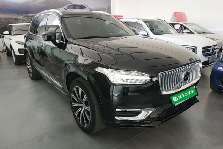 Used Volvo XC90 2022 B6 Zhiyi Luxury Edition 7-Seater Front Right 45 Deg
