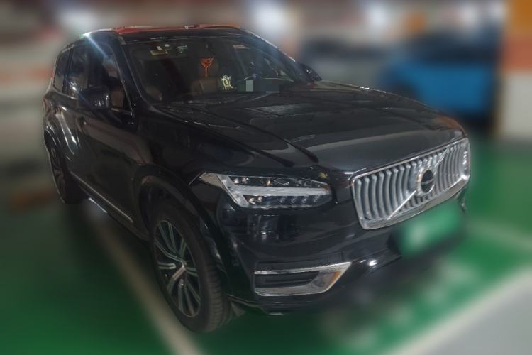 Used Volvo XC90 2022 B5 Smart Drive Luxury Edition 5 Seats Front Right 45 Deg