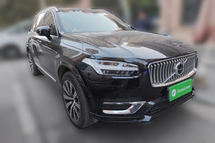 Used Volvo XC90 2022 B6 Zhiyi Luxury Edition 7-Seater Front Right 45 Deg