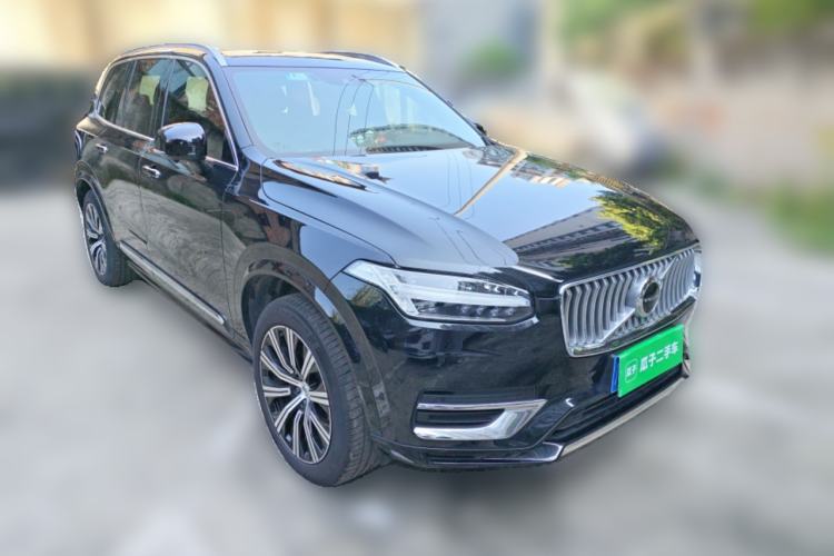 Used Volvo XC90 2022 B6 Zhiyi Luxury Edition 7-Seater Front Right 45 Deg