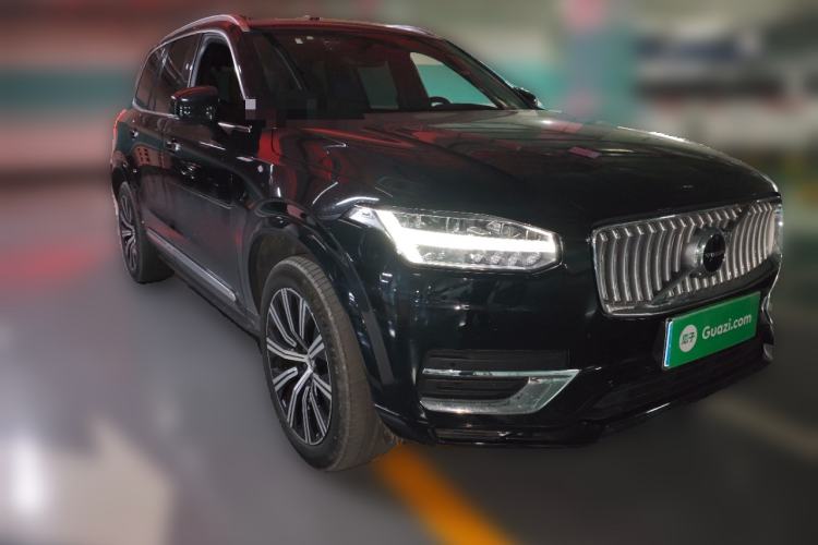 Used Volvo XC90 2022 B6 Zhiyi Luxury Edition 7-Seater Front Right 45 Deg