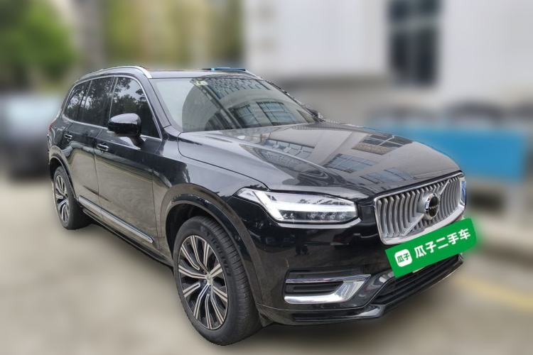 Used Volvo XC90 2022 B6 Zhiyi Luxury Edition 7-Seater Front Right 45 Deg