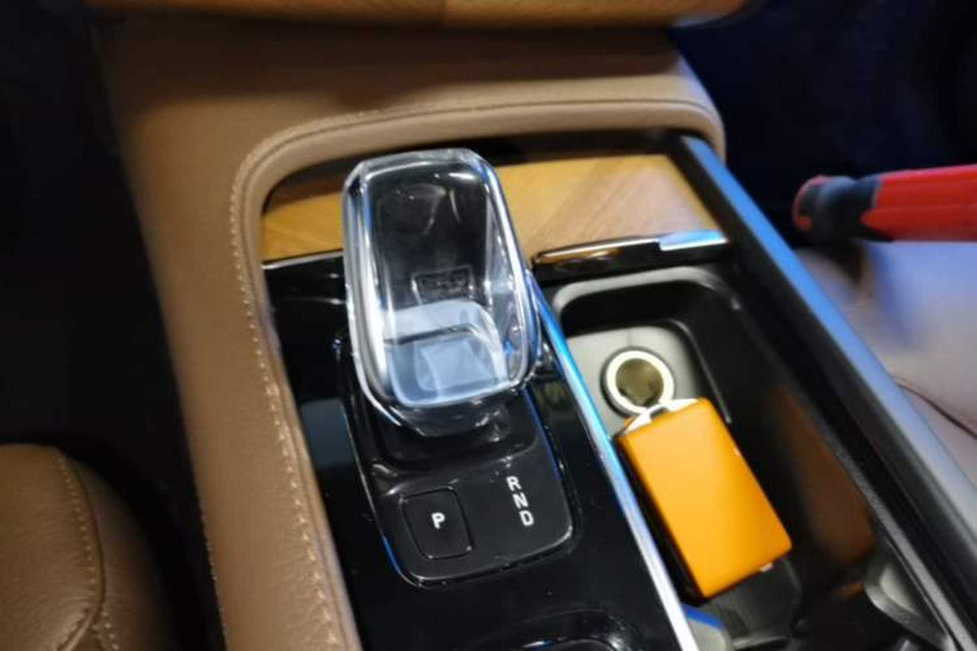 Used Volvo XC90 2022 B6 Zhiyi Luxury Edition 7-Seater Gear Lever