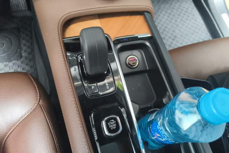 Used Volvo XC90 2022 B6 Zhiyi Luxury Edition 7-Seater Gear Lever