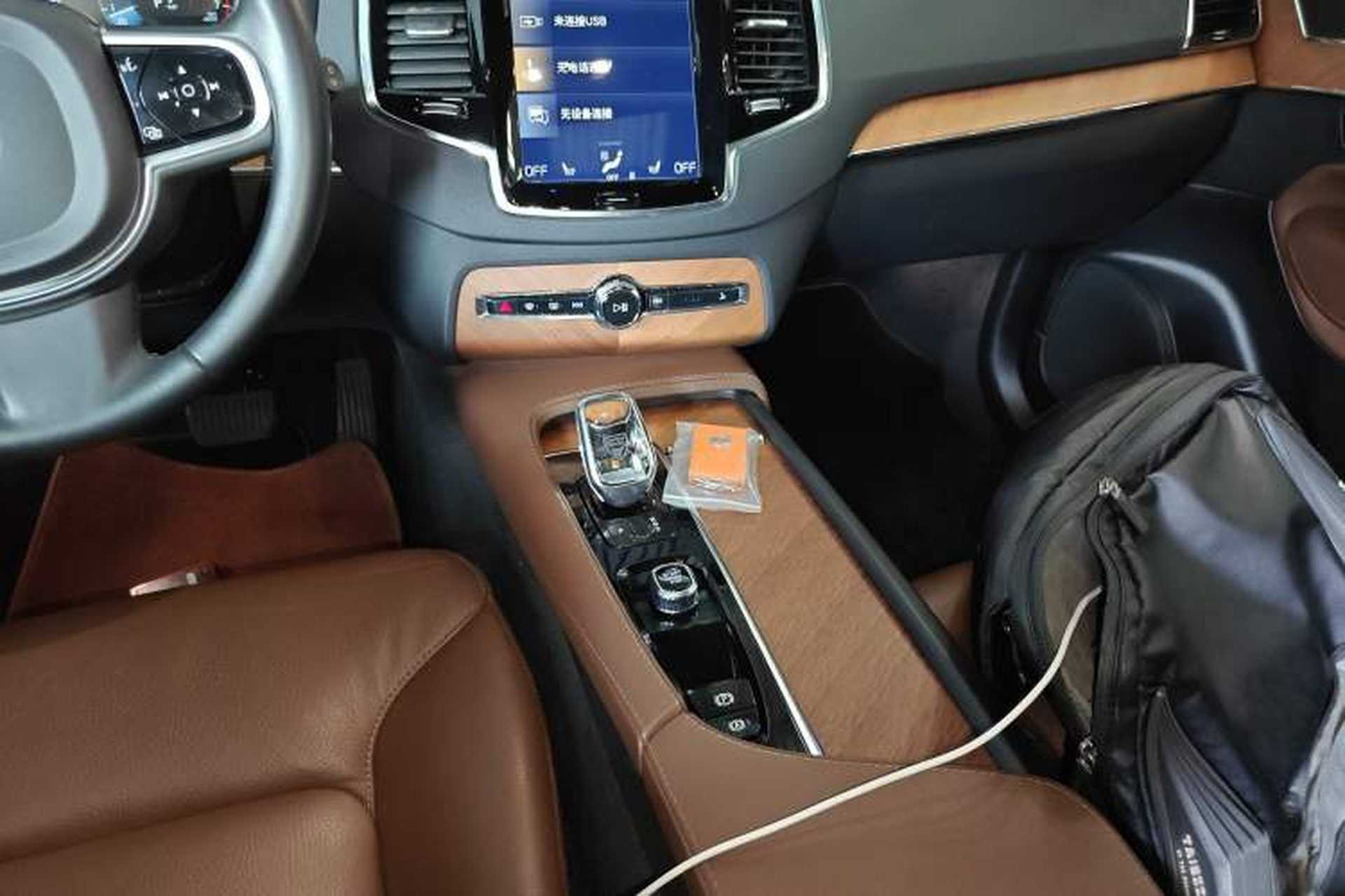Used Volvo XC90 2022 B6 Zhiyi Luxury Edition 7-Seater Gear Lever