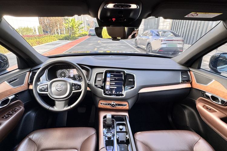 Used Volvo XC90 2022 B6 Zhiyi Luxury Edition 7-Seater Interior 2