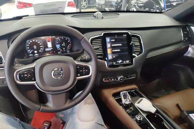 Used Volvo XC90 2022 B6 Zhiya Luxury 7-Seater Interior 2