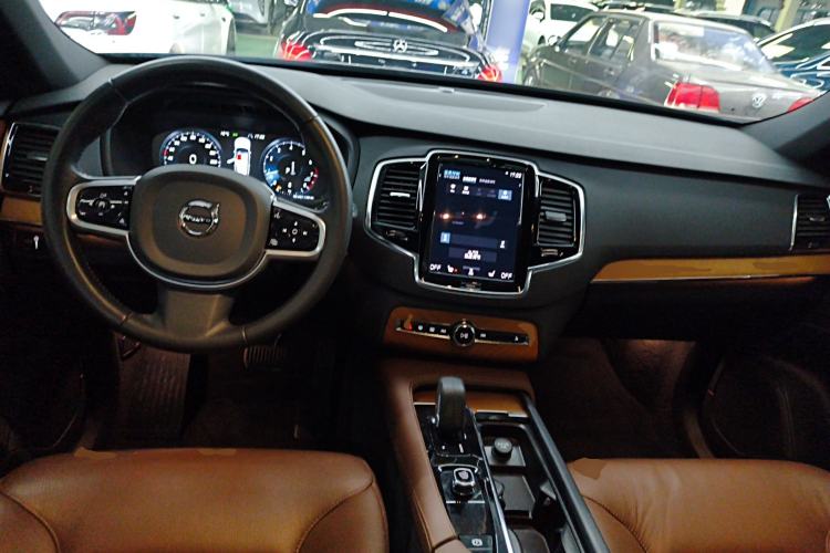 Used Volvo XC90 2022 B6 Zhiyi Luxury Edition 7-Seater Interior 2