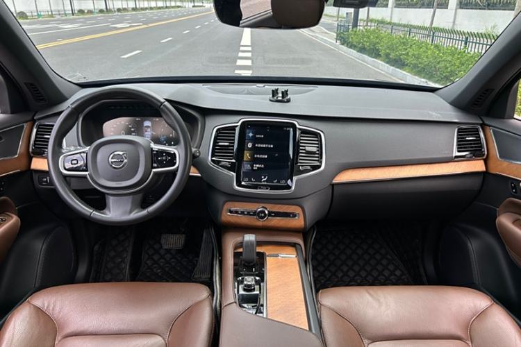 Used Volvo XC90 2022 B6 Zhiyi Luxury Edition 7-Seater Interior 2