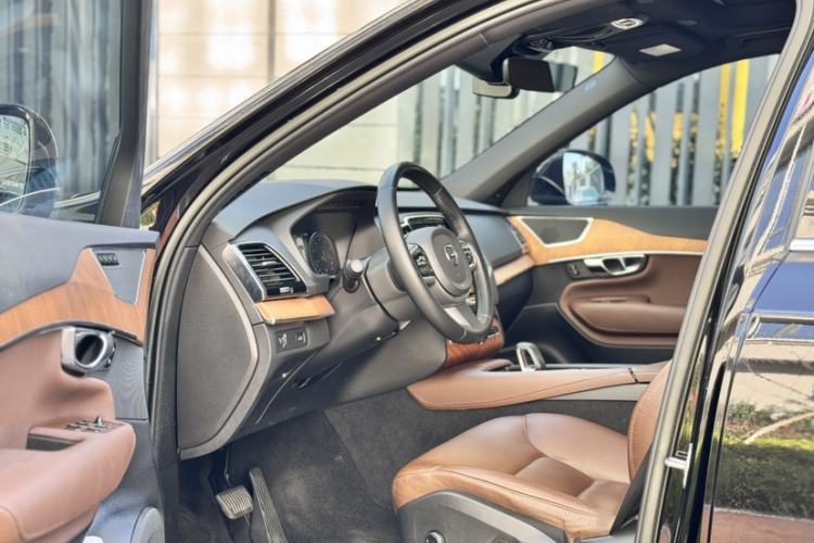 Used Volvo XC90 2022 B6 Zhiyi Luxury Edition 7-Seater Interior 2