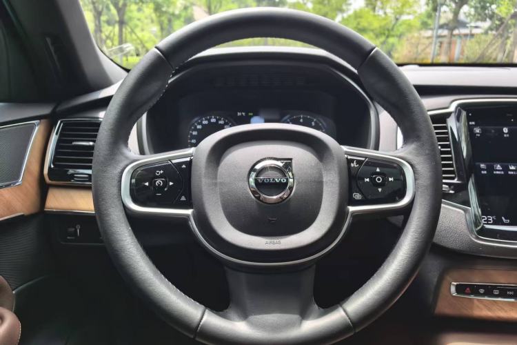 Used Volvo XC90 2022 B6 Zhiyi Luxury Edition 7-Seater Interior 3