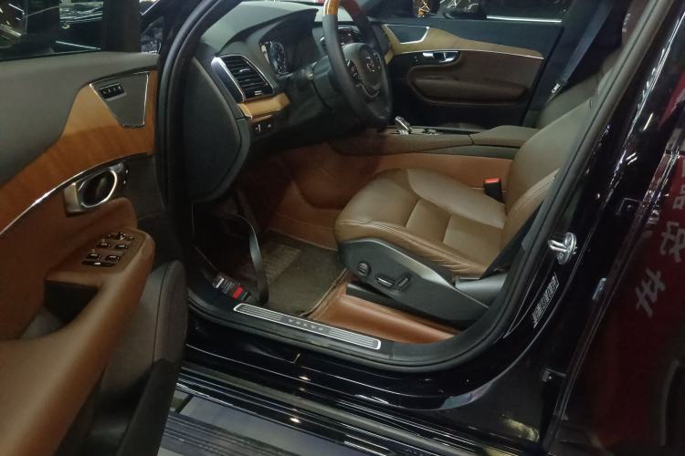 Used Volvo XC90 2022 B6 Zhiyi Luxury Edition 7-Seater Interior 3