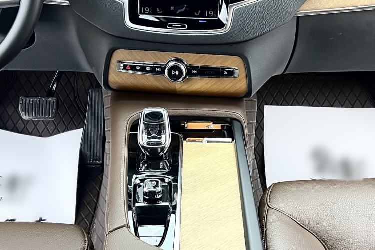 Used Volvo XC90 2022 B6 Zhiyi Luxury Edition 7-Seater Interior 3