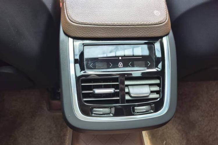 Used Volvo XC90 2022 B6 Zhiyi Luxury Edition 7-Seater Interior 4