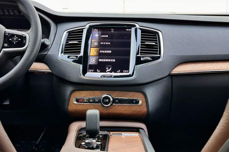 Used Volvo XC90 2022 B6 Zhiyi Luxury Edition 7-Seater Interior 4