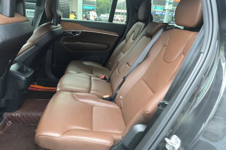 Used Volvo XC90 2022 B5 Smart Drive Luxury Edition 5 Seats Interior 4