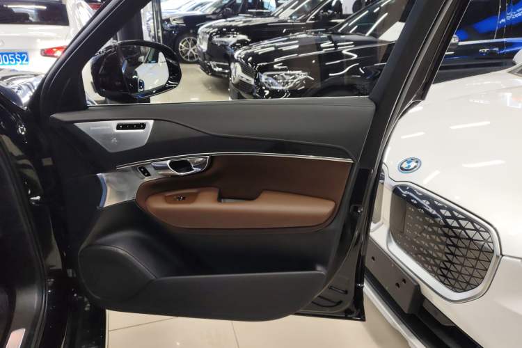 Used Volvo XC90 2022 B6 Zhiya Luxury 7-Seater Interior 5