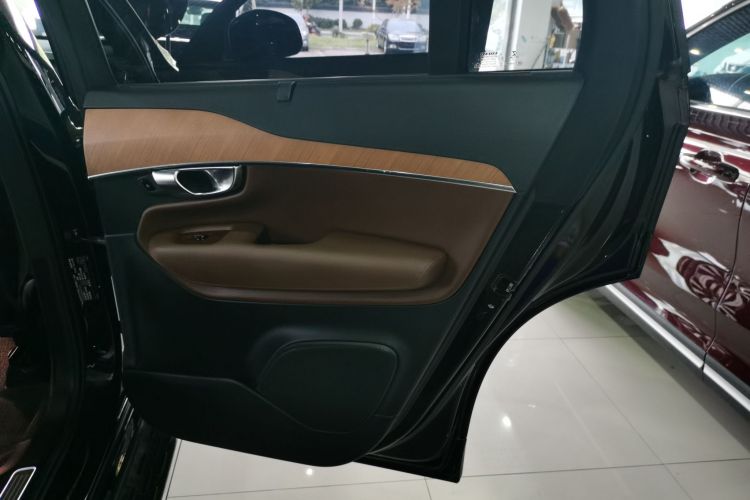 Used Volvo XC90 2022 B6 Zhiyi Luxury Edition 7-Seater Interior 6