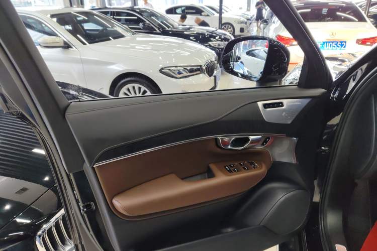 Used Volvo XC90 2022 B6 Zhiya Luxury 7-Seater Interior 7