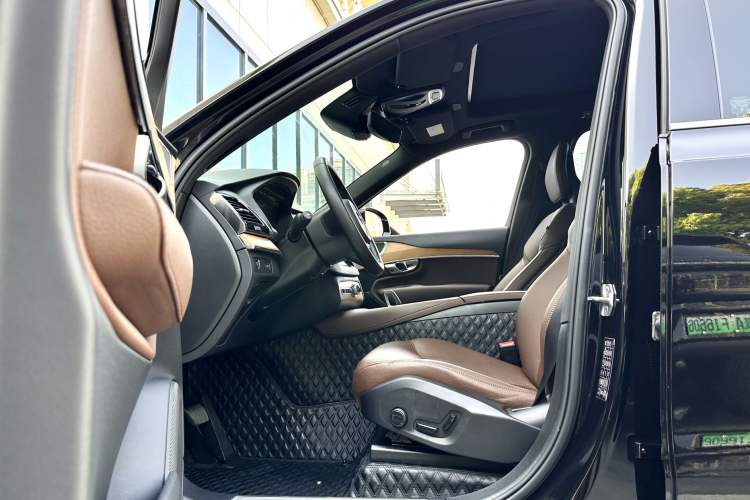 Used Volvo XC90 2022 B6 Zhiyi Luxury Edition 7-Seater Interior 7