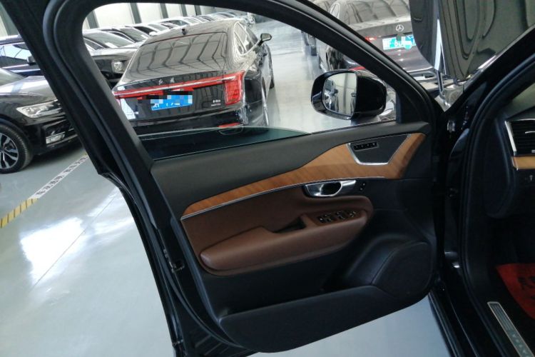Used Volvo XC90 2022 B6 Zhiyi Luxury Edition 7-Seater Left Front Door Interior