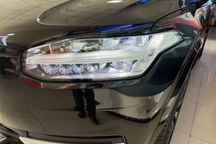 Used Volvo XC90 2022 B5 Smart Drive Luxury Edition 5 Seats Left Front Headlight
