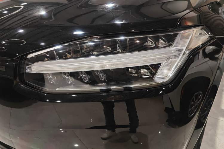 Used Volvo XC90 2022 B6 Zhiyi Luxury Edition 7-Seater Left Front Headlight
