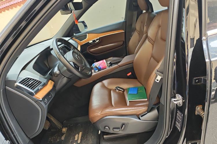 Used Volvo XC90 2022 B5 Smart Drive Luxury Edition 5 Seats Left Front Seat