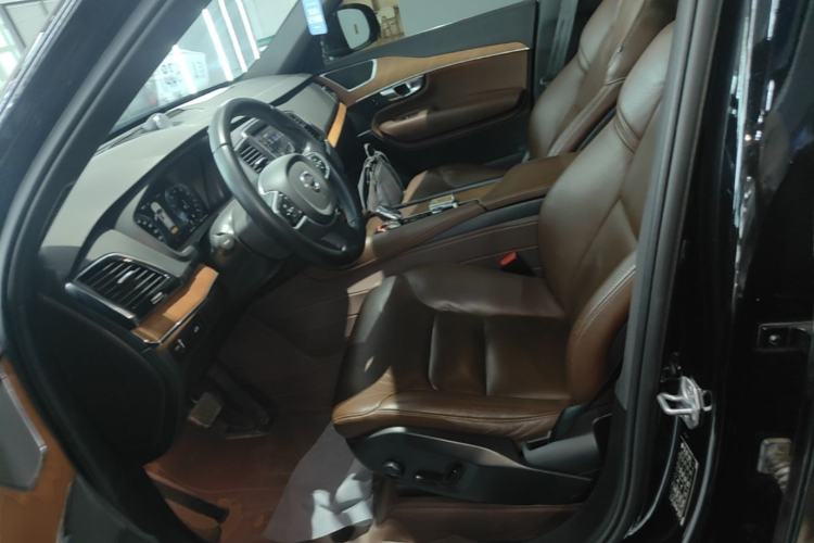 Used Volvo XC90 2022 B6 Zhiyi Luxury Edition 7-Seater Left Front Seat