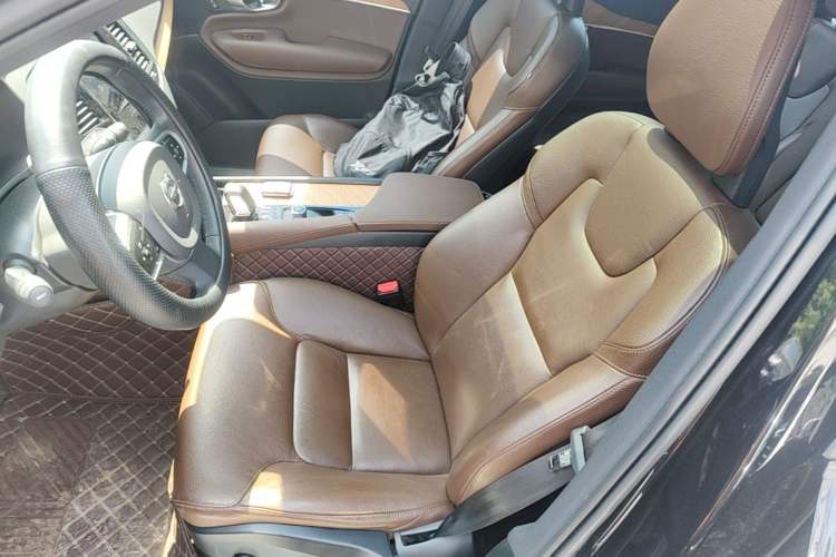 Used Volvo XC90 2022 B6 Zhiyi Luxury Edition 7-Seater Left Front Seat