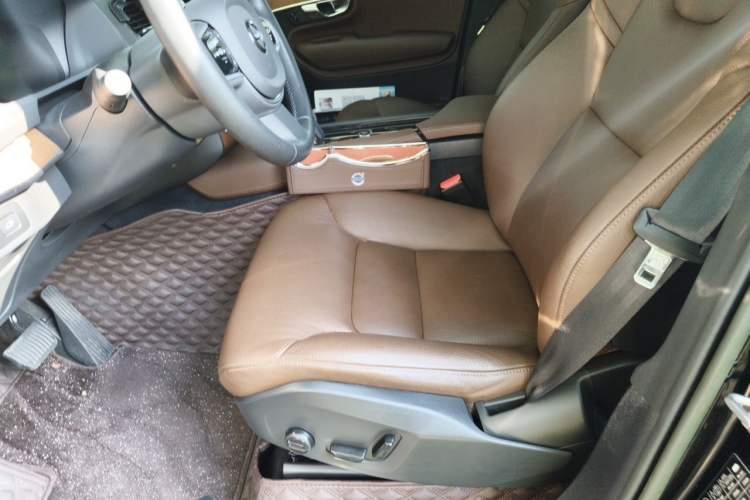 Used Volvo XC90 2022 B6 Zhiyi Luxury Edition 7-Seater Left Front Seat