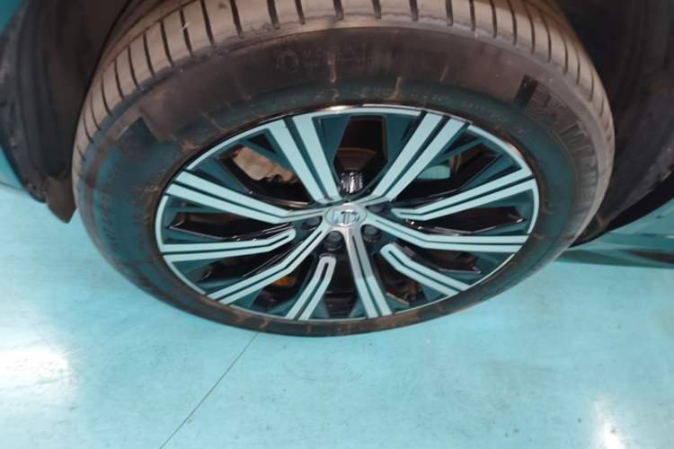 Used Volvo XC90 2022 B6 Zhiyi Luxury Edition 7-Seater Left Front Wheel Hub