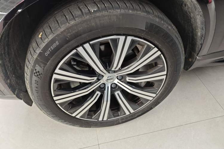 Used Volvo XC90 2022 B6 Zhiya Luxury 7-Seater Left Front Wheel Hub