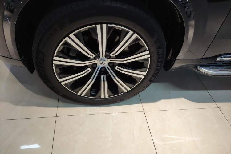 Used Volvo XC90 2022 B6 Zhiyi Luxury Edition 7-Seater Left Front Wheel Hub