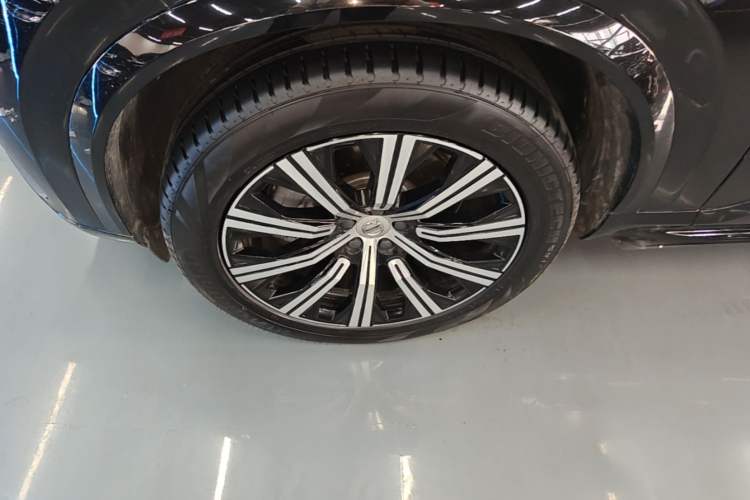 Used Volvo XC90 2022 B6 Zhiyi Luxury Edition 7-Seater Left Front Wheel Hub