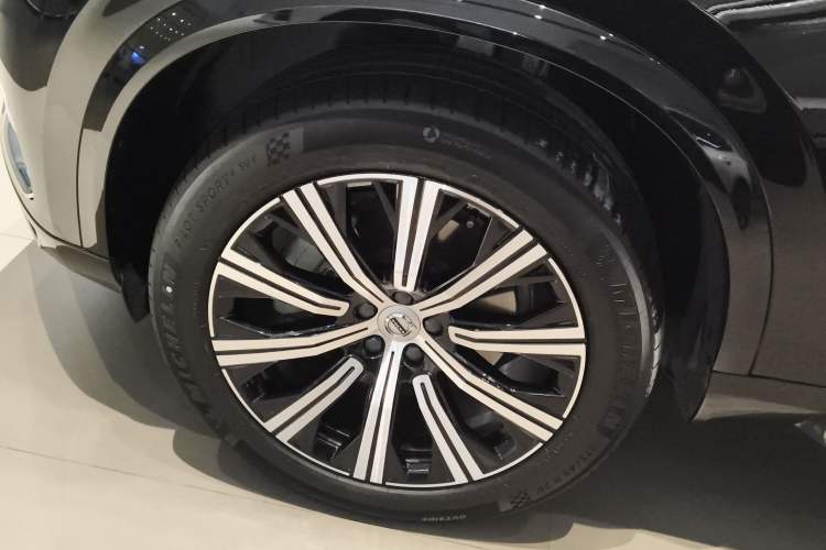 Used Volvo XC90 2022 B6 Zhiyi Luxury Edition 7-Seater Left Front Wheel Hub
