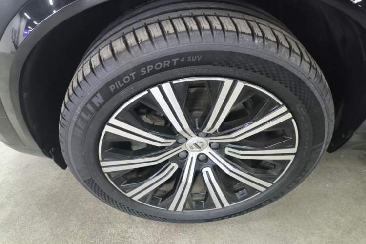 Used Volvo XC90 2022 B6 Zhiyi Luxury Edition 7-Seater Left Front Wheel Hub