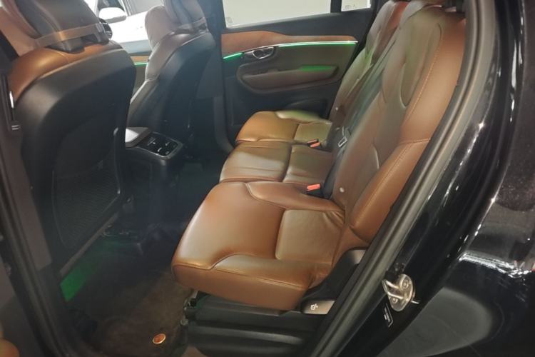 Used Volvo XC90 2022 B5 SmartDrive Luxury Edition 7 Seats Left Rear Seat