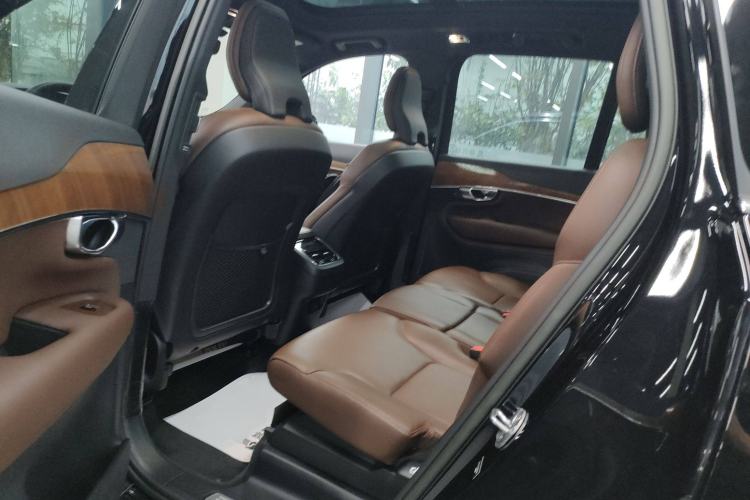 Used Volvo XC90 2022 B5 SmartDrive Luxury Edition 7 Seats Left Rear Seat