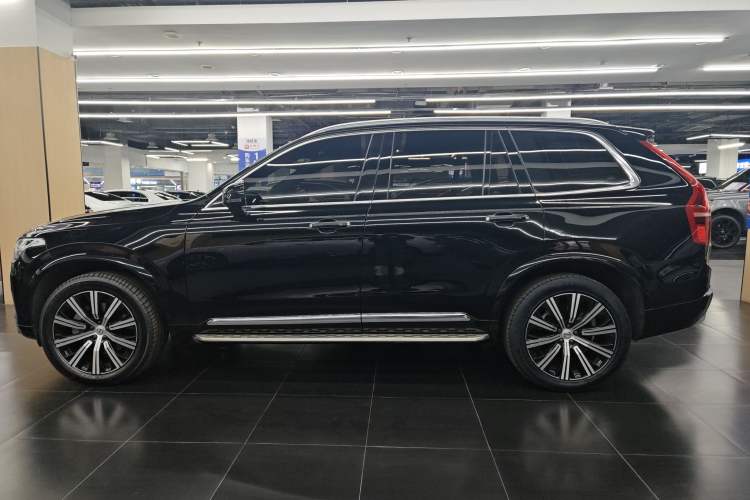 Used Volvo XC90 2022 B6 Zhiyi Luxury Edition 7-Seater Left Side