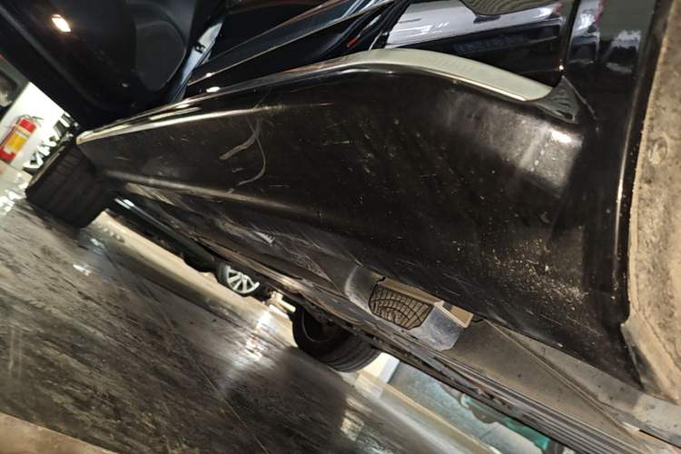 Used Volvo XC90 2022 B6 Zhiyi Luxury Edition 7-Seater Left Side Sill