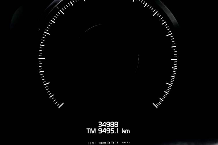 Used Volvo XC90 2022 B6 Zhiyi Luxury Edition 7-Seater Odometer Close Up