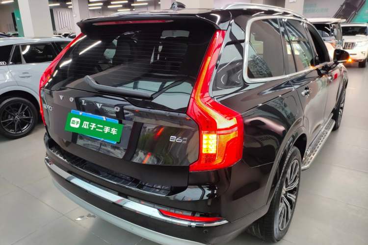 Used Volvo XC90 2022 B5 SmartDrive Luxury Edition 7 Seats Rear Right 45 Deg