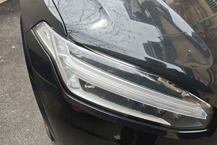 Used Volvo XC90 2022 B5 Smart Drive Luxury Edition 5 Seats Right Front Headlight