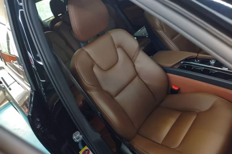 Used Volvo XC90 2022 B6 Zhiyi Luxury Edition 7-Seater Right Front Seat