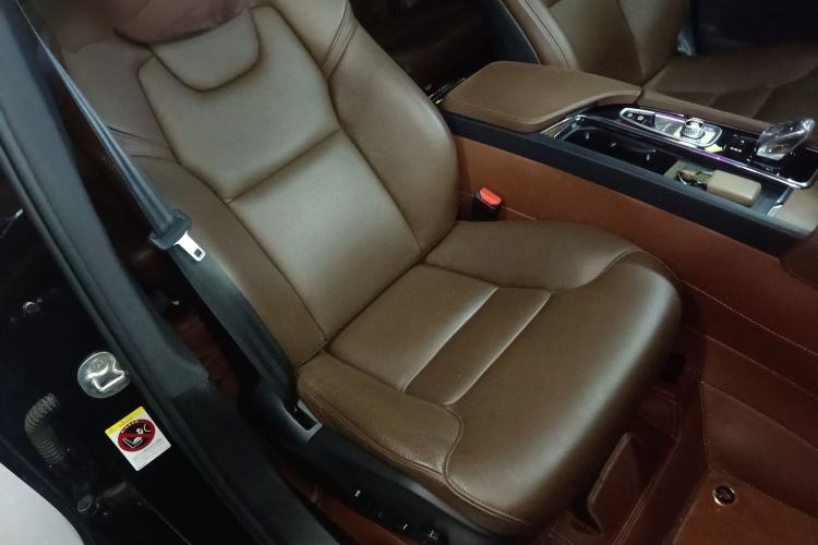 Used Volvo XC90 2022 B6 Zhiyi Luxury Edition 7-Seater Right Front Seat