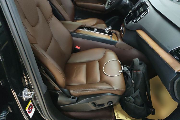 Used Volvo XC90 2022 B6 Zhiyi Luxury Edition 7-Seater Right Front Seat