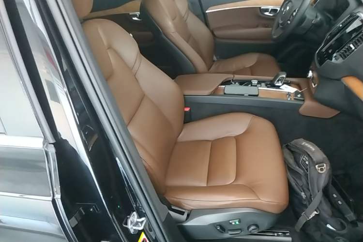 Used Volvo XC90 2022 B6 Zhiyi Luxury Edition 7-Seater Right Front Seat