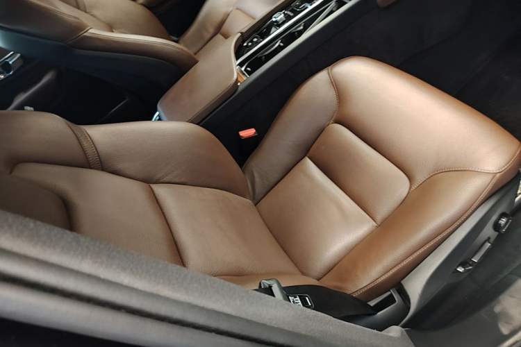 Used Volvo XC90 2022 B6 Zhiyi Luxury Edition 7-Seater Right Front Seat