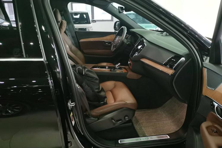 Used Volvo XC90 2022 B6 Zhiyi Luxury Edition 7-Seater Right Front Seat